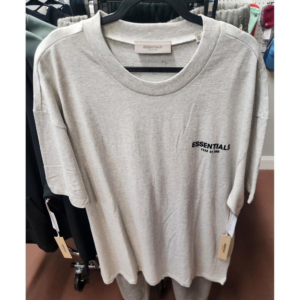Fear of God Essentials Tee Shirt Light Heather Oatmeal Grey Logo Mens XL NWT
